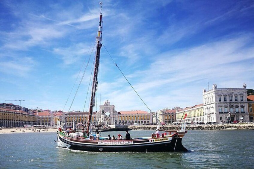 Lisbon Traditional Boats - Express Cruise - 45min  1