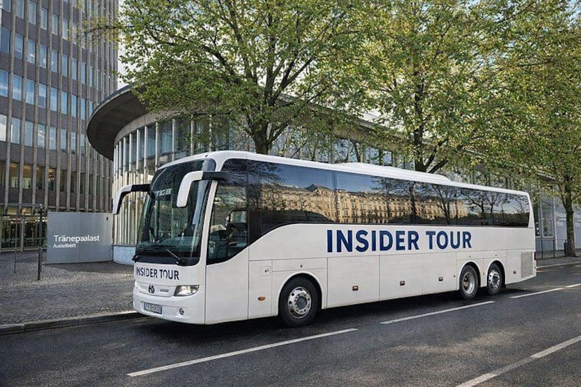 Meet at the Traenen Palast at 9.45am, then travel together by bus 2