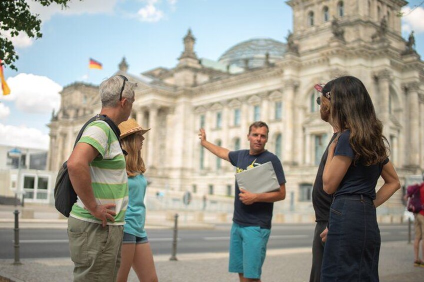 In front of the Reichstag 5