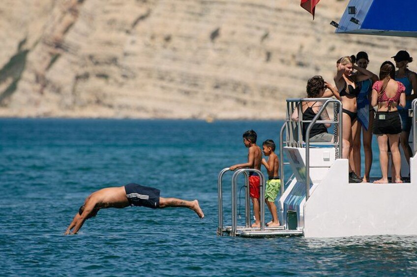 Half Day Cruise to Ponta da Piedade with Lunch and Drinks 3