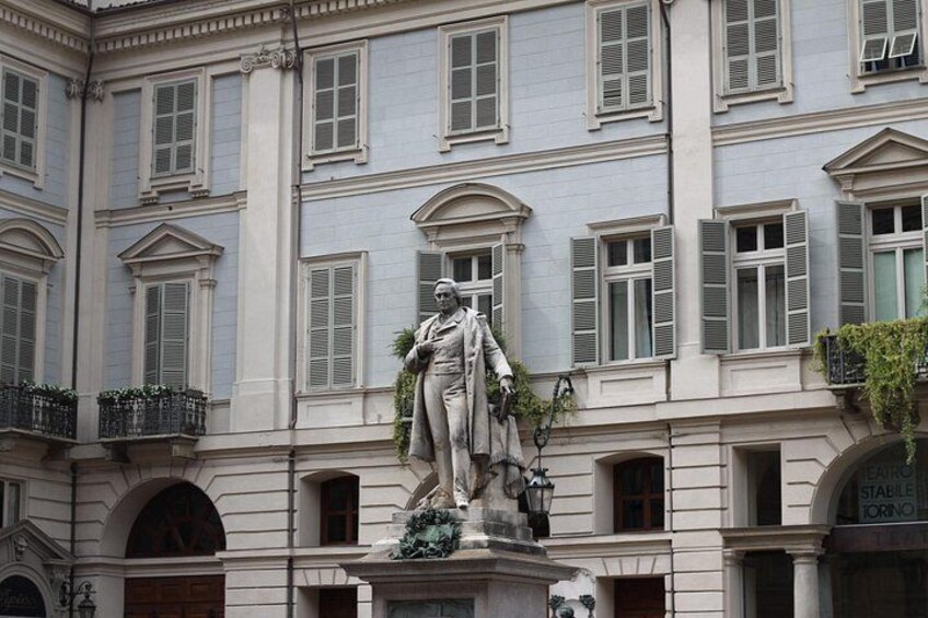 Piazza Carignano 2