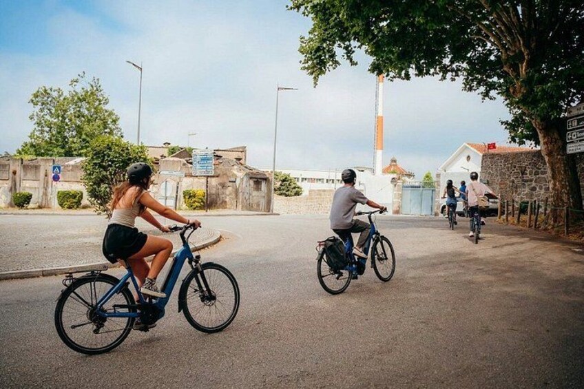 3 Hour Porto Highlights on a Electric Bike Guided Tour 2
