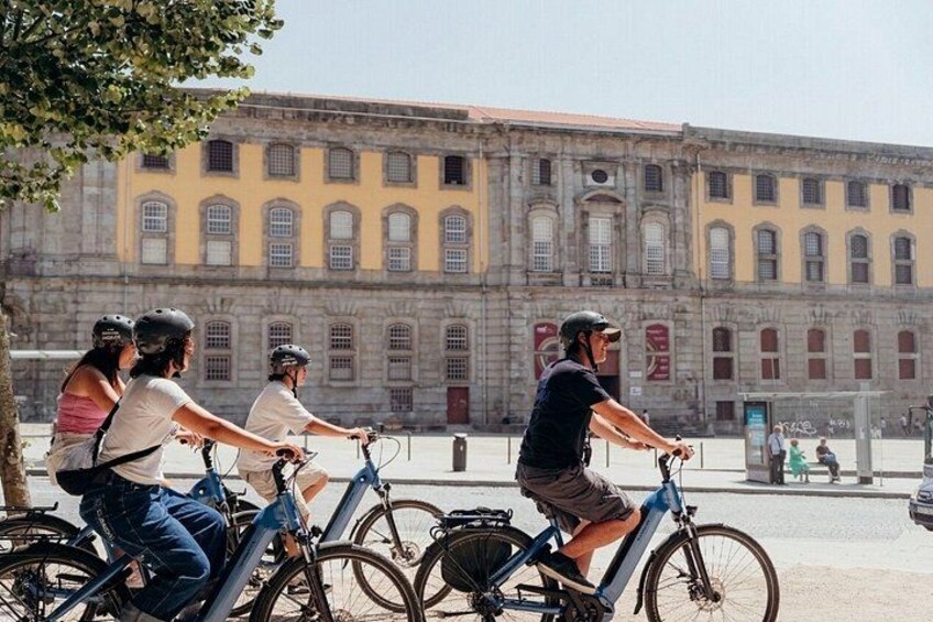 3 Hour Porto Highlights on a Electric Bike Guided Tour 5