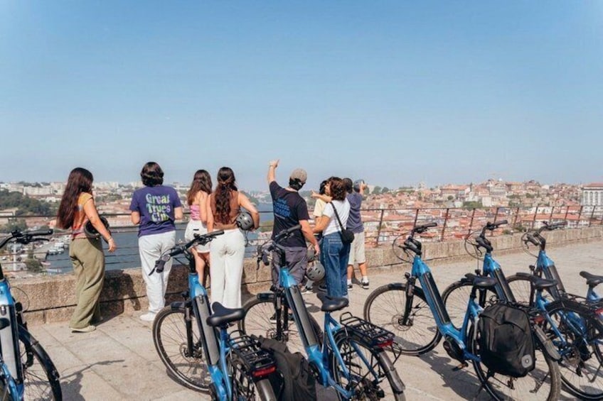 3 Hour Porto Highlights on a Electric Bike Guided Tour 2