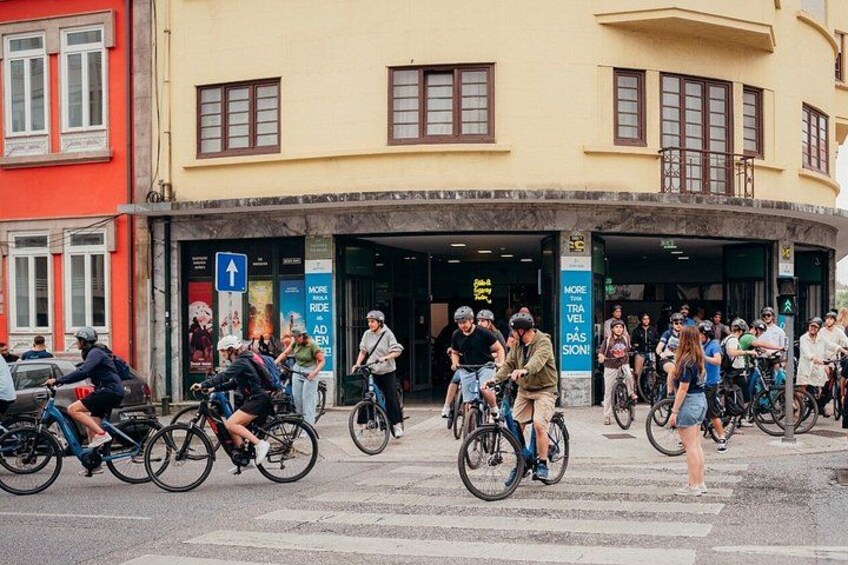 3 Hour Porto Highlights on a Electric Bike Guided Tour 3