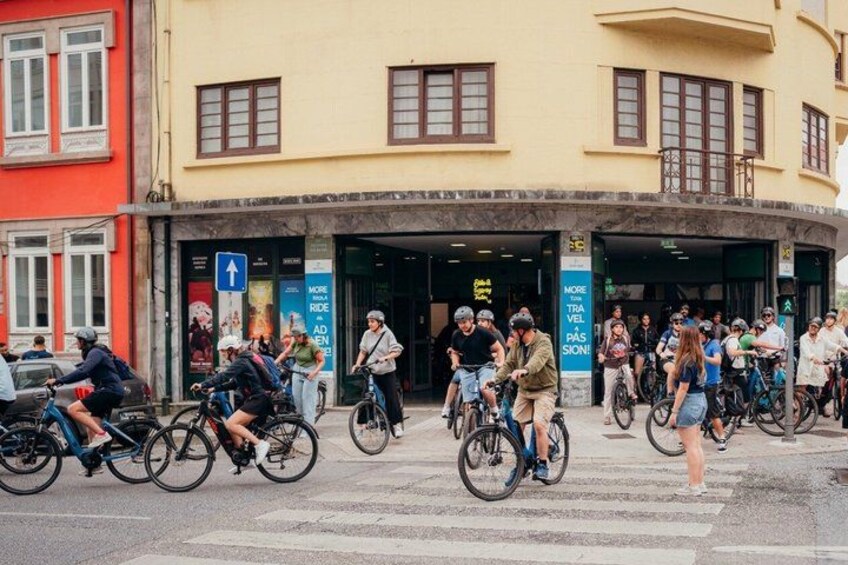 3 Hour Porto Highlights on a Electric Bike Guided Tour 3