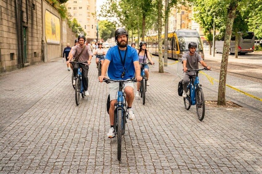 3 Hour Porto Highlights on a Electric Bike Guided Tour 3