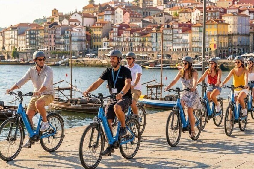 3 Hour Porto Highlights on a Electric Bike Guided Tour 3