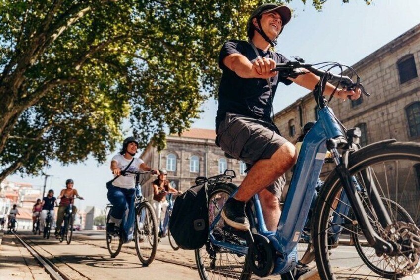 3 Hour Porto Highlights on a Electric Bike Guided Tour 1