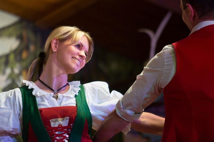 Tyrolean Folk Show Ticket in Innsbruck 3