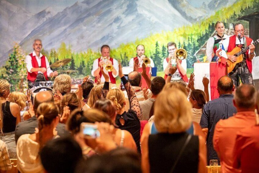 Tyrolean Folk Show Ticket in Innsbruck 3