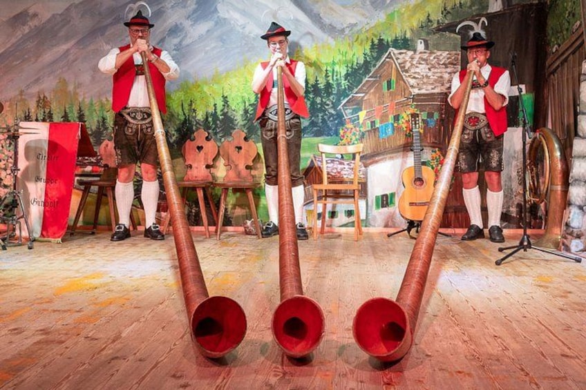 Tyrolean Folk Show Ticket in Innsbruck 4
