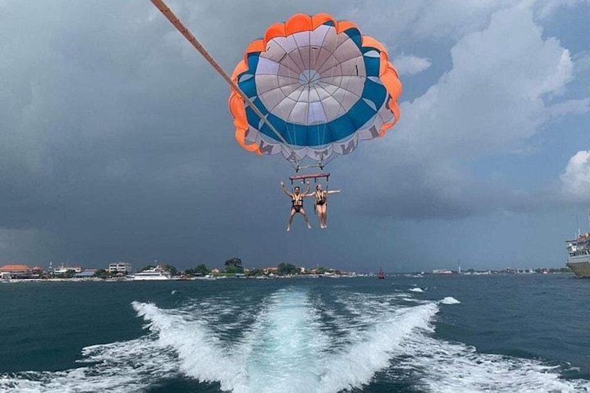 Bali Parasailing Adventure,Banana Boat,Jet Ski and Donut Boat with Transfers 4