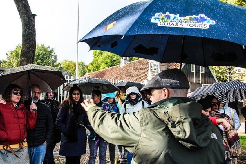 Day Trip to Zaanse Schans, Edam, Volendam and Marken from Amsterdam 4