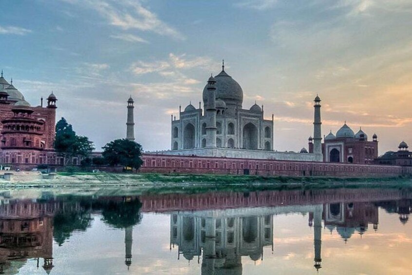 Private Sunrise Tajmahal Agra City Tour ( Tajmahal + Agra Fort tour )