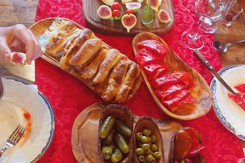 Private Authentic Family Home Local Lunch from Farm From Split 5