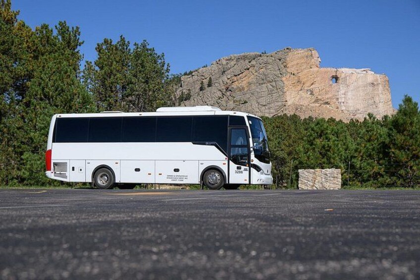 Mount Rushmore and Black Hills Tour with Two Meals and a Music Variety Show 2