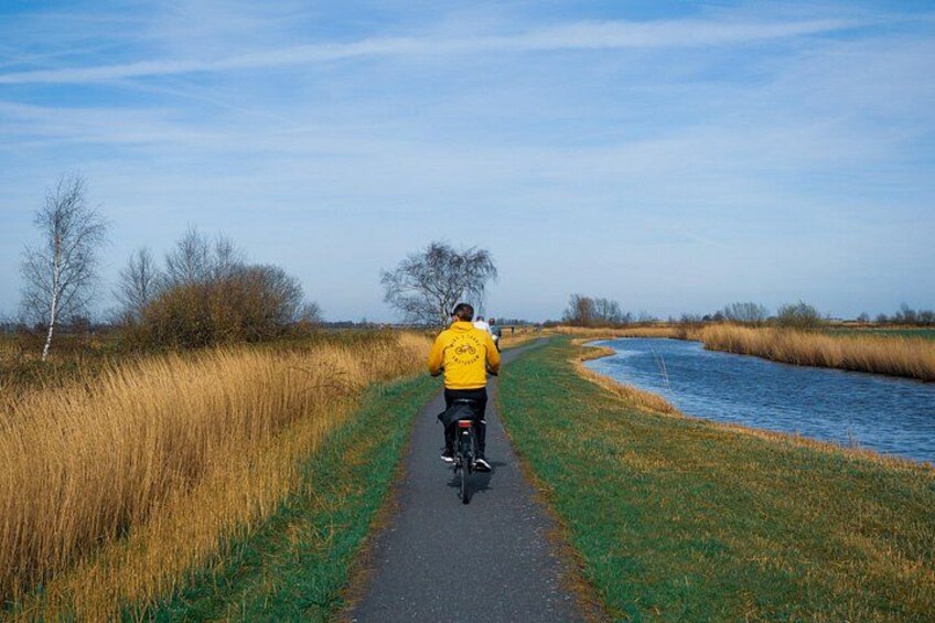 Countryside Bike Tour from Amsterdam: Cheese, Clogs & a Windmill 2