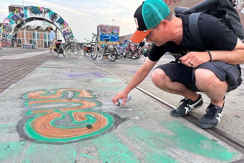 Upgrade to the Urban tour plus Graffiti art! 2