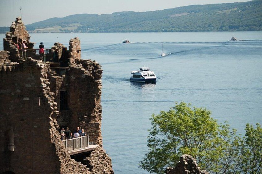 Loch Ness and Caledonian Canal 2-Hour Cruise from Dochgarroch 3