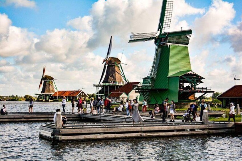 Windmills at the river The Zaan. 5