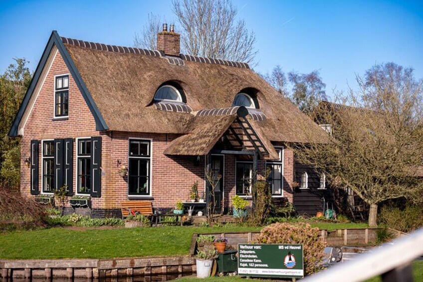 Giethoorn Guided Day Trip from Amsterdam 2