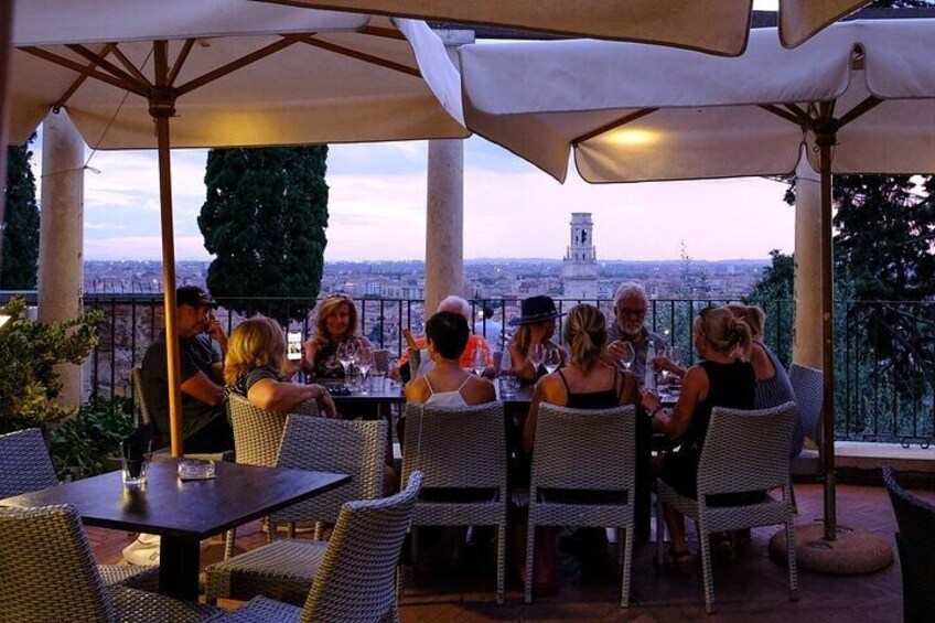 Food and wine Tour Verona with lunch & cable car ride 4