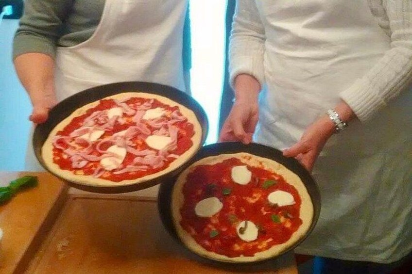Pizza cooking class in a true pizzeria in the heart of Verona 3