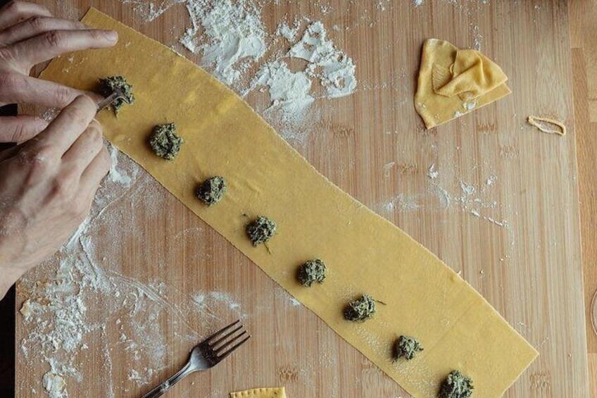 Ravioli making in your Brunello cooking class 3