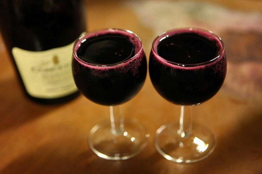 Lambrusco wine in typical osteria 3
