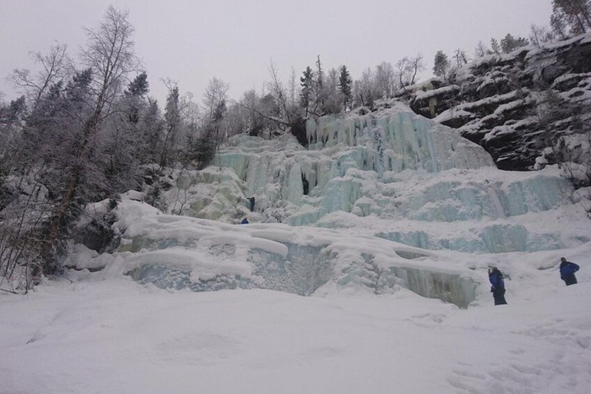 Mammuth frozen waterfall 3
