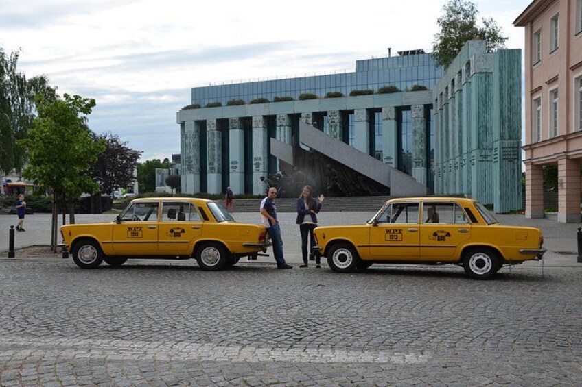 Historic Warsaw in retro Fiat 125p 5