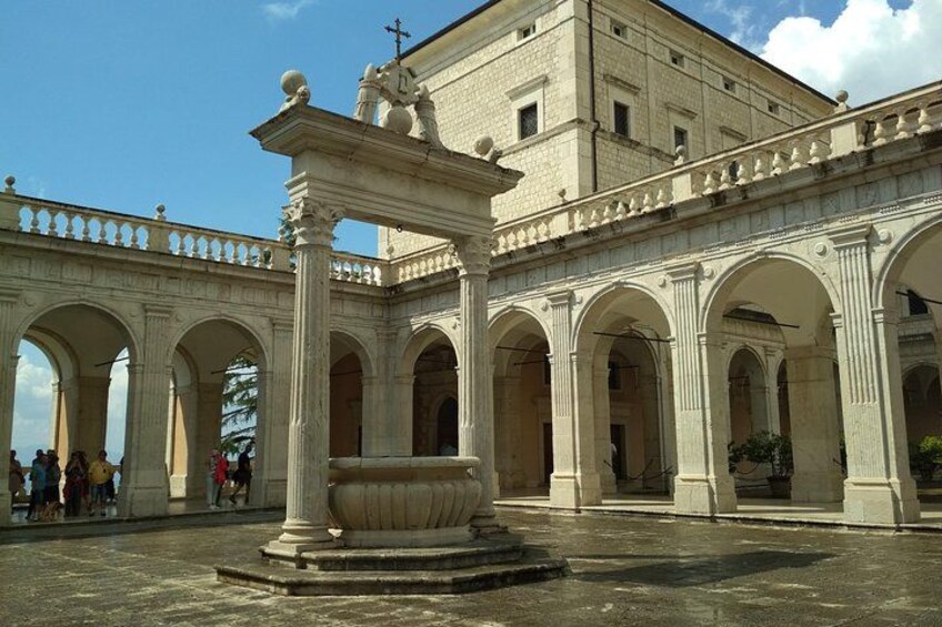 WW2 Monte Cassino Bombing and Battlefield tour 1