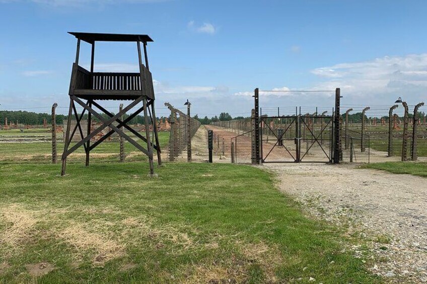 Auschwitz-Birkenau Tour From Krakow