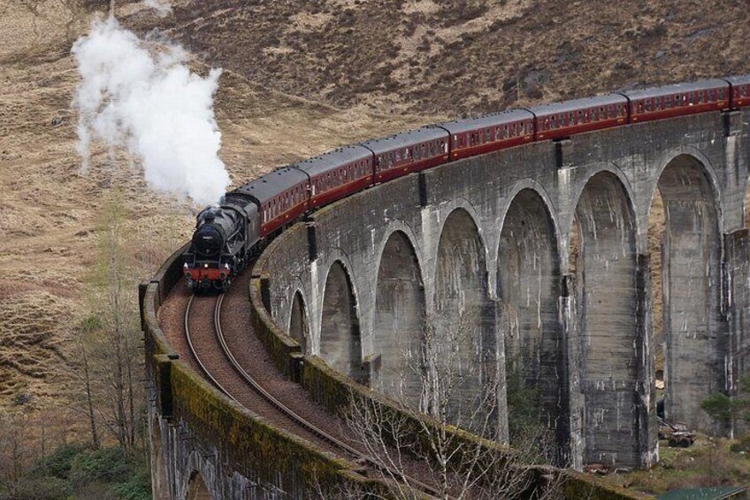 View of the Glenfinnan Viaduct 2