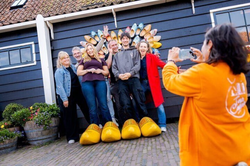 Cruise Terminal Amsterdam: Guided Tour Zaanse Schans and Cheese 2