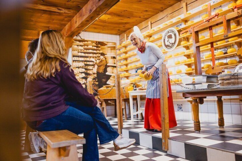 Cruise Terminal Amsterdam: Guided Tour Zaanse Schans and Cheese 4