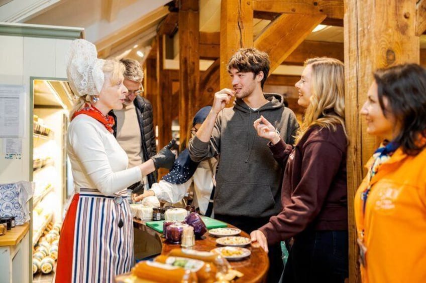 Cruise Terminal Amsterdam: Guided Tour Zaanse Schans and Cheese 1