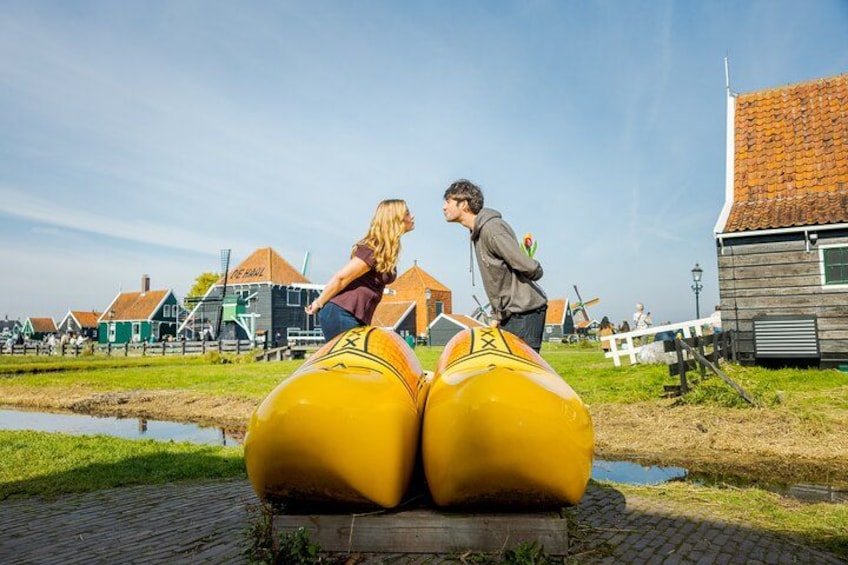 Guided Zaanse Schans, Windmills and Cheese Tour from Amsterdam 5