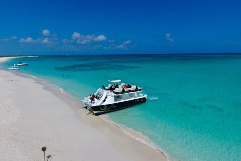 4hr Group Half Day Snorkel Excursion in Grace Bay, Providenciales 4