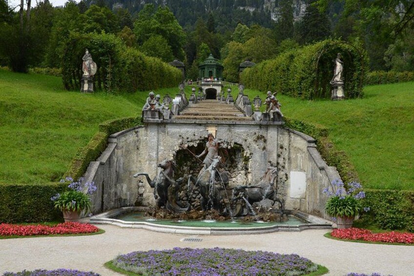 Linderhof fountain 2