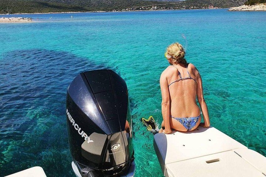 Snorkeling on Vis island - Crystal clear water. 4