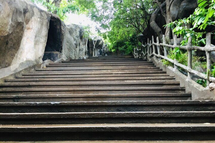 Private Day Trip To Sigiriya and Dambulla From Kandy