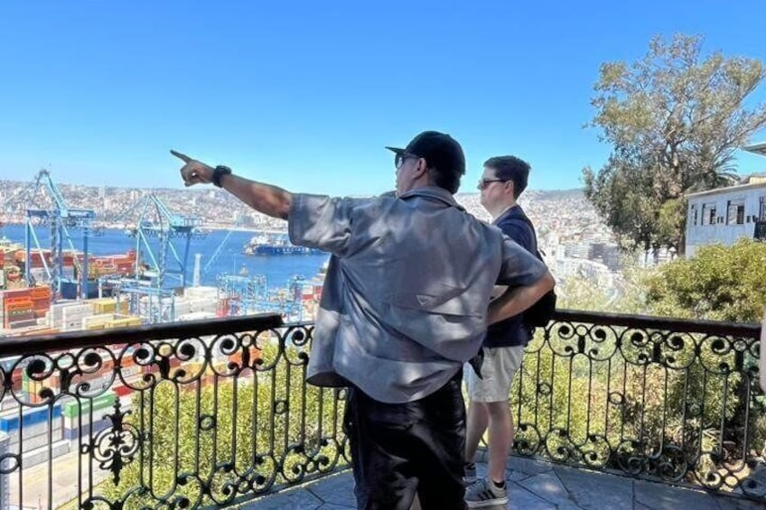Valparaiso Private Tour with Wine Tasting from Santiago 4