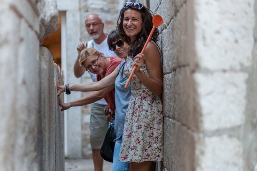 Split History and Gastro Small-Group Tour with Food and Wine 4