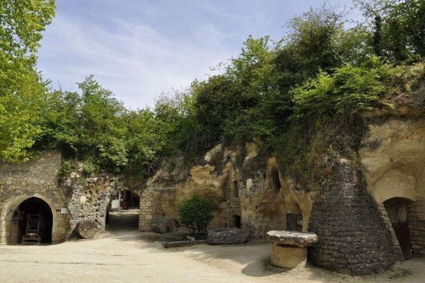 Rochemenier Troglodyte Village 1