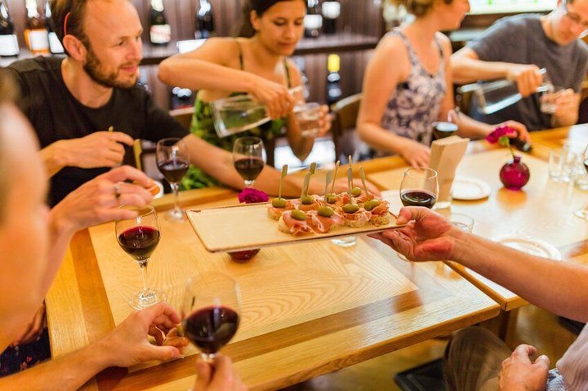 Slovenian culinary experience in Ljubljana - small group - tour 1
