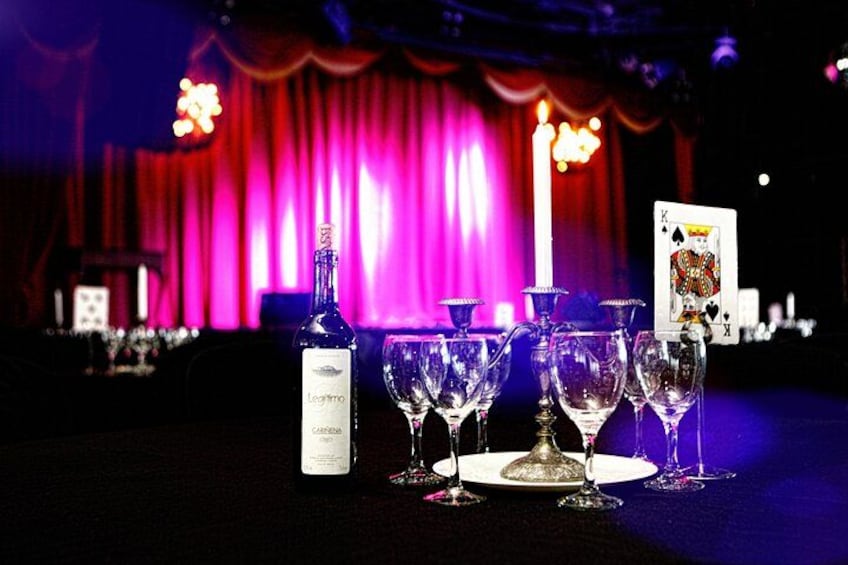 House of Illusion Magic Show with Drinks 1