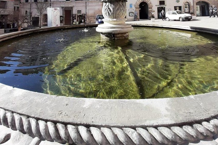 Spello Private Walking Tour with an Official Guide 4