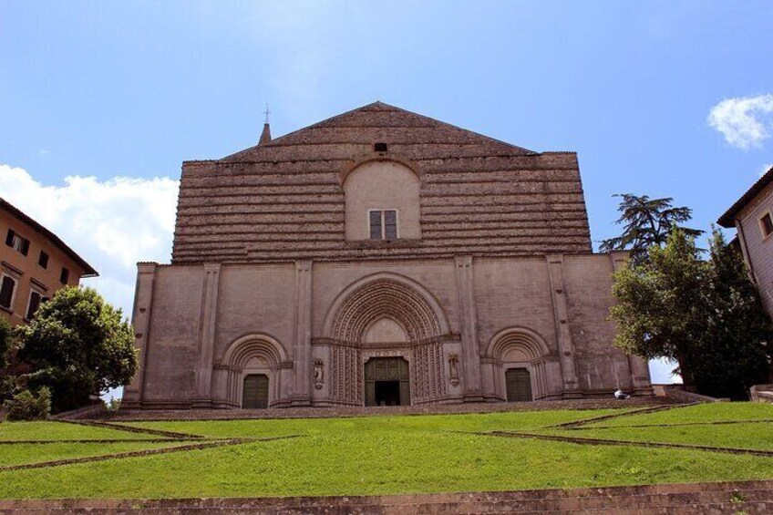 Private tour of Todi with a local guide